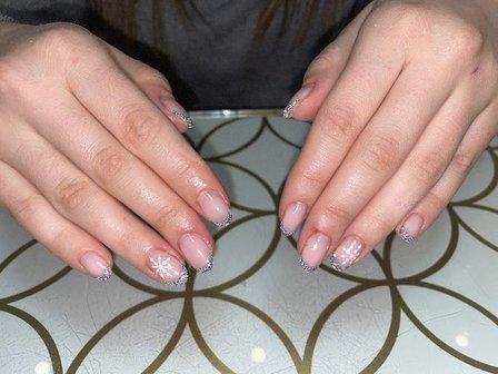 Hello Nails