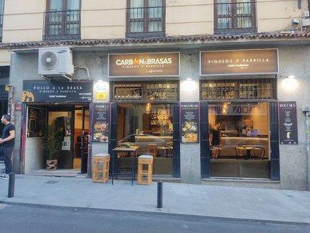 Carbón y Brasas - Pollos a la brasa y parrilla by José Antonio