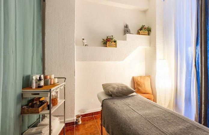 Olinao Masajes Therapeutic En Chamberi
