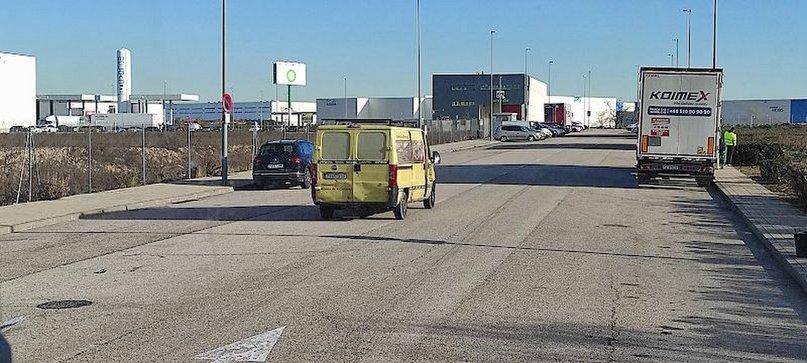 Parking LKV / Trucks