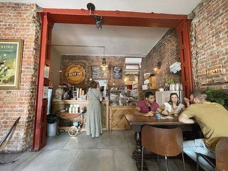 Bite Me Café