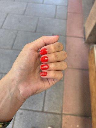 Hello Nails