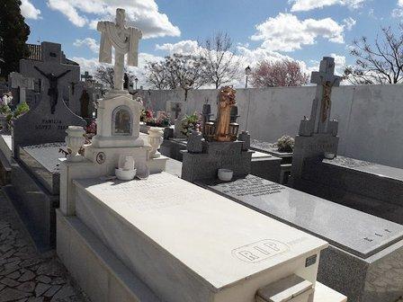 Cementerio Municipal de Cedillo del Condado