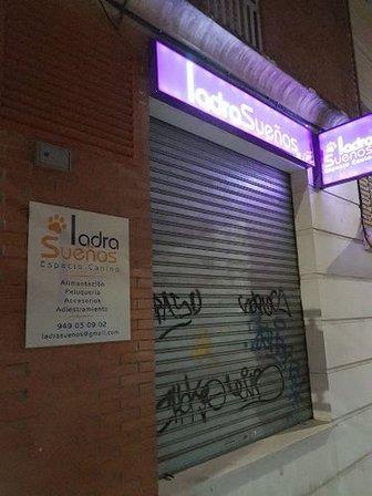 LADRASUEÑOS Servicio de Mascotas