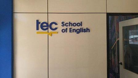 TEC School of Inglés