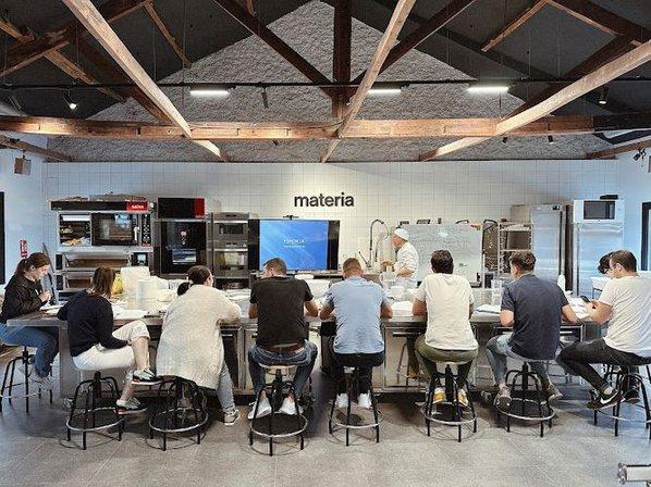 Escuela Materia