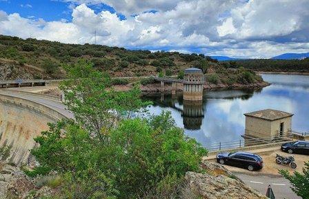 Aparcamiento Embalse de El Villar
