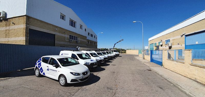 Automatic doors Luvematic SL | Garage doors