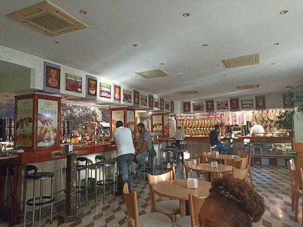 Cervecería Jamonería Lagos