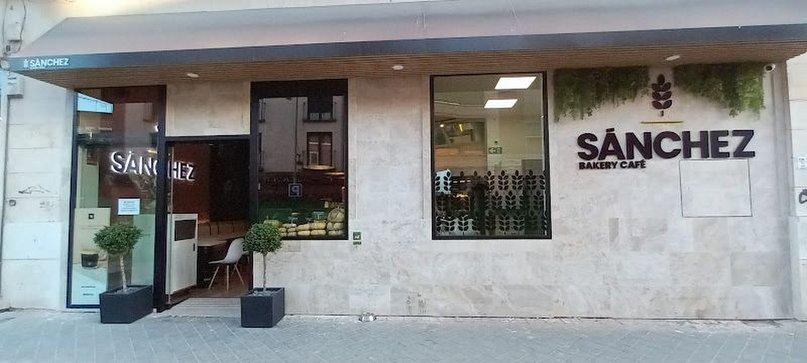 Sánchez Bakery Café Dr. Bonardell
