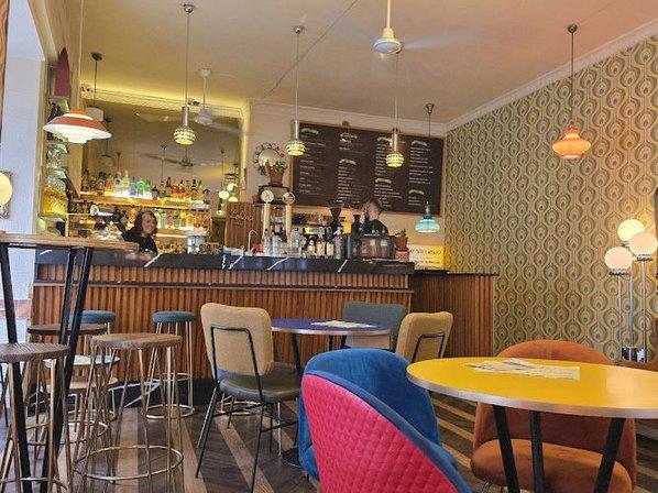 Lolina Vintage Café