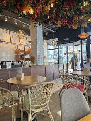 Santagloria Coffee & Bakery