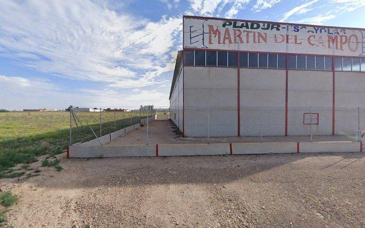 Almacén y montadores de pladur. Martin del Campo