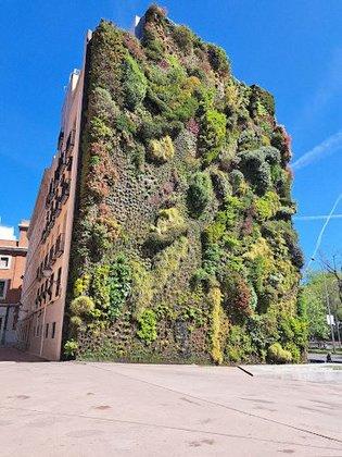 ParkingLibre Paseo del Prado 48