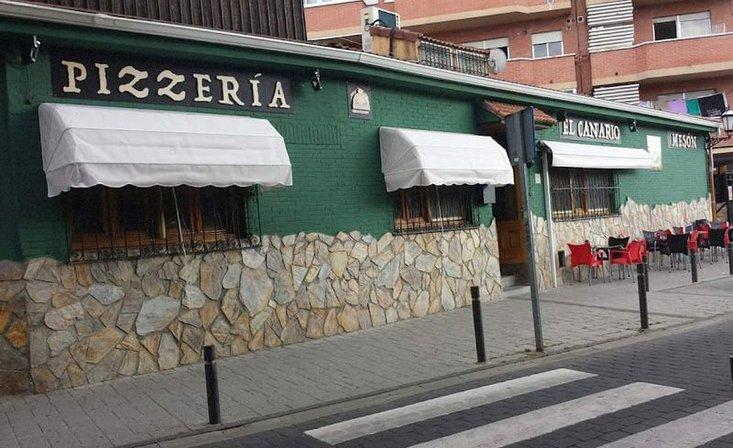 Mesón Pizzería El Canario