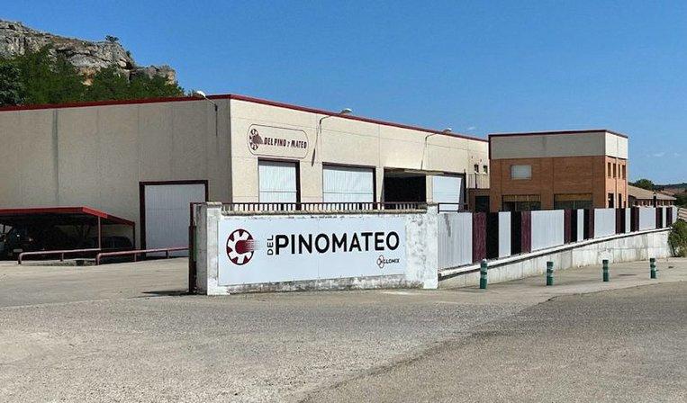 Del Pino y Mateo