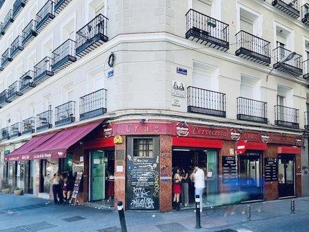 Bar Cruz - La Casa de las Navajas