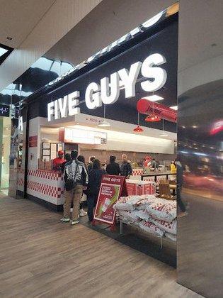 Five Guys Burgers and Fries S.S. Reyes The Style Outlets