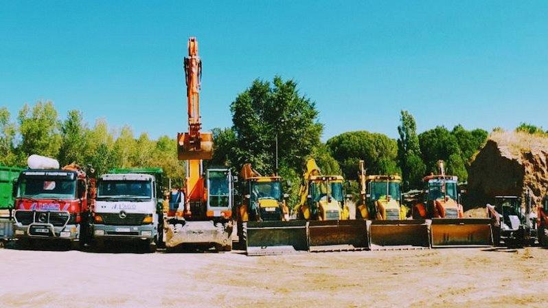 Transportes , Excavaciones , Contenedores de obra Antonio Lago SL