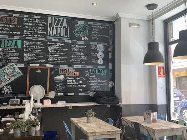 Pizza Napoli