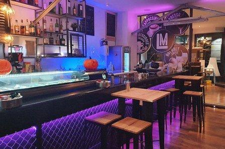 Los Metales Bar & Kitchen