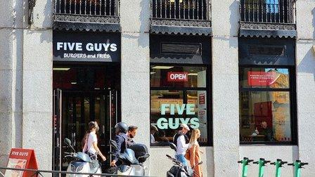 Five Guys Burgers and Fries Plaza Mayor