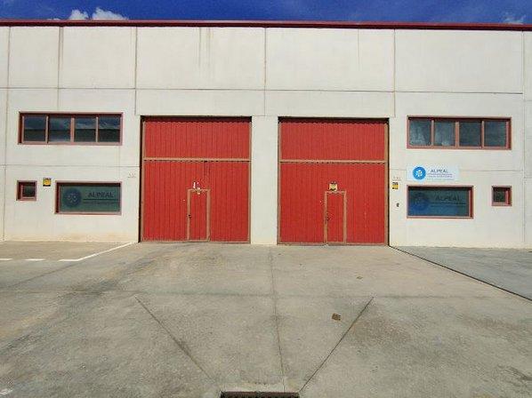 Alpeal Comercial y Diseños Metálicos S.L