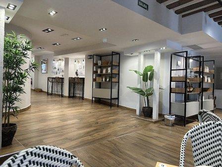 Tomeguín & Colibrí Specialty Coffee Shop