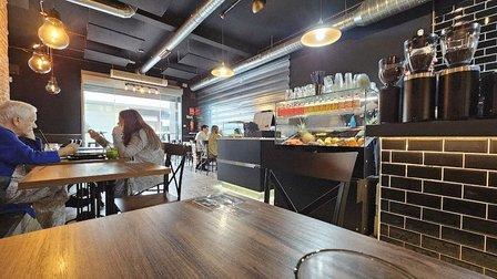 Breaking coffe & brunch (specialty coffee/café de especialidad)