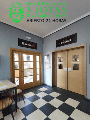 Hostal Restaurante 3 Jotas