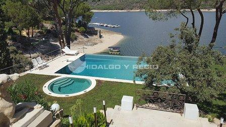 Hidalgo y Recio Pools