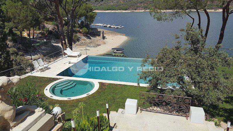 Hidalgo y Recio Pools