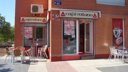 Café Milano Pizzería.