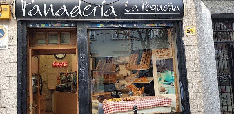 Panaderia La Pequeña