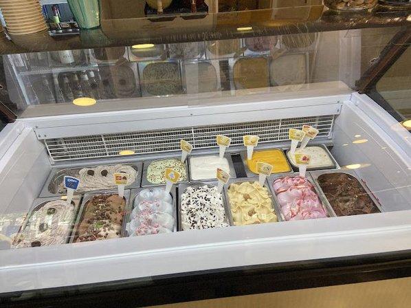 Paes Bakery