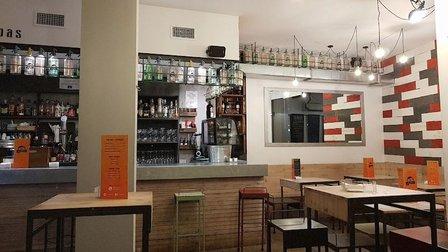 La Mona Bar