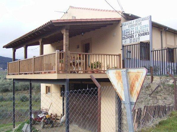 Carpinteria Hoyos del Pilon