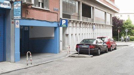 [P] Calle de Francisco Zea, 2 Garage