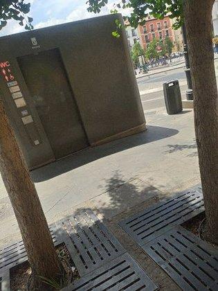Public WC