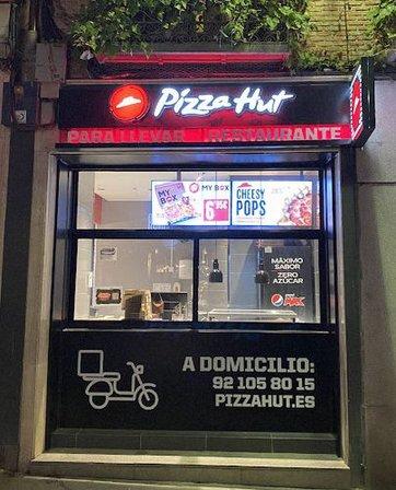 Pizza HUT Segovia - Comida a Domicilio