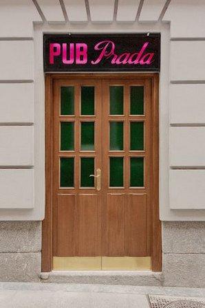 Pub Prada