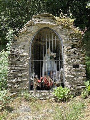 Virgen De Lourdes