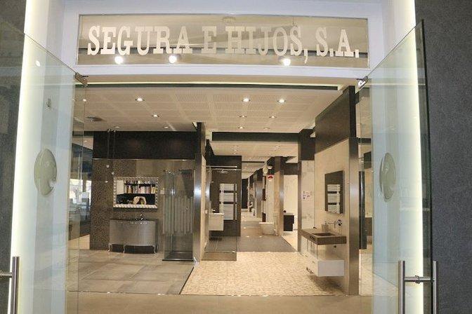 Segura e Hijos S.A HORARIO EXPOSICION de 9 a 14 y de 16 a 19h.