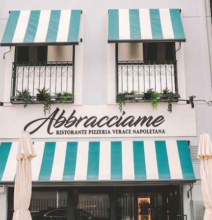 Abbracciame