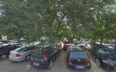 Parking (not free)