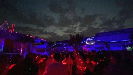 MOKAI BEACH CLUB