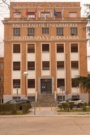 UCM: Faculty of Nursing, Physiotherapy and Podiatry