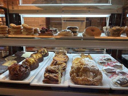 Santagloria Coffee & Bakery