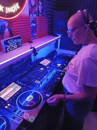 ADAGIO DJ SCHOOL - ESCUELA DE DJs y PRODUCCIÓN MUSICAL EN MADRID