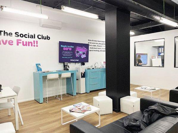 What's Up! | Academia de inglés Madrid